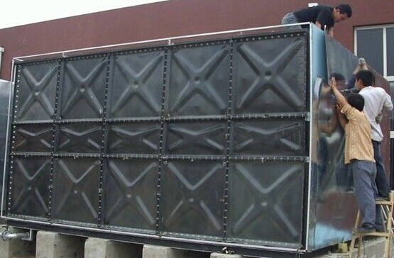 搪瓷鋼板水箱有效的保證了水質(zhì)的清潔